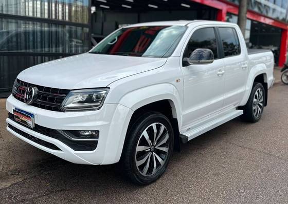 VOLKSWAGEN AMAROK 3.0 V6 TDI DIESEL HIGHLINE CD 4MOTION AUTOMÁTICO VOLKSWAGEN AMAROK 3.0 V6 TDI DIESEL HIGHLINE CD 4MOTION AUTOMÁTICO